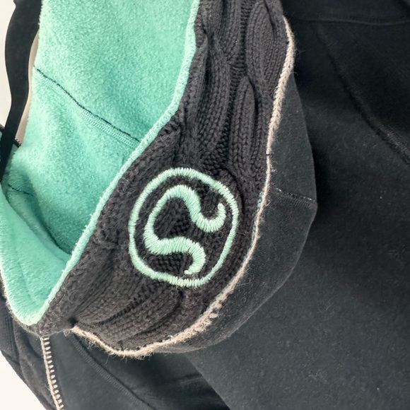 Lululemon heavyweight Jacket Hoodie Size 10 - Picture 3 of 7